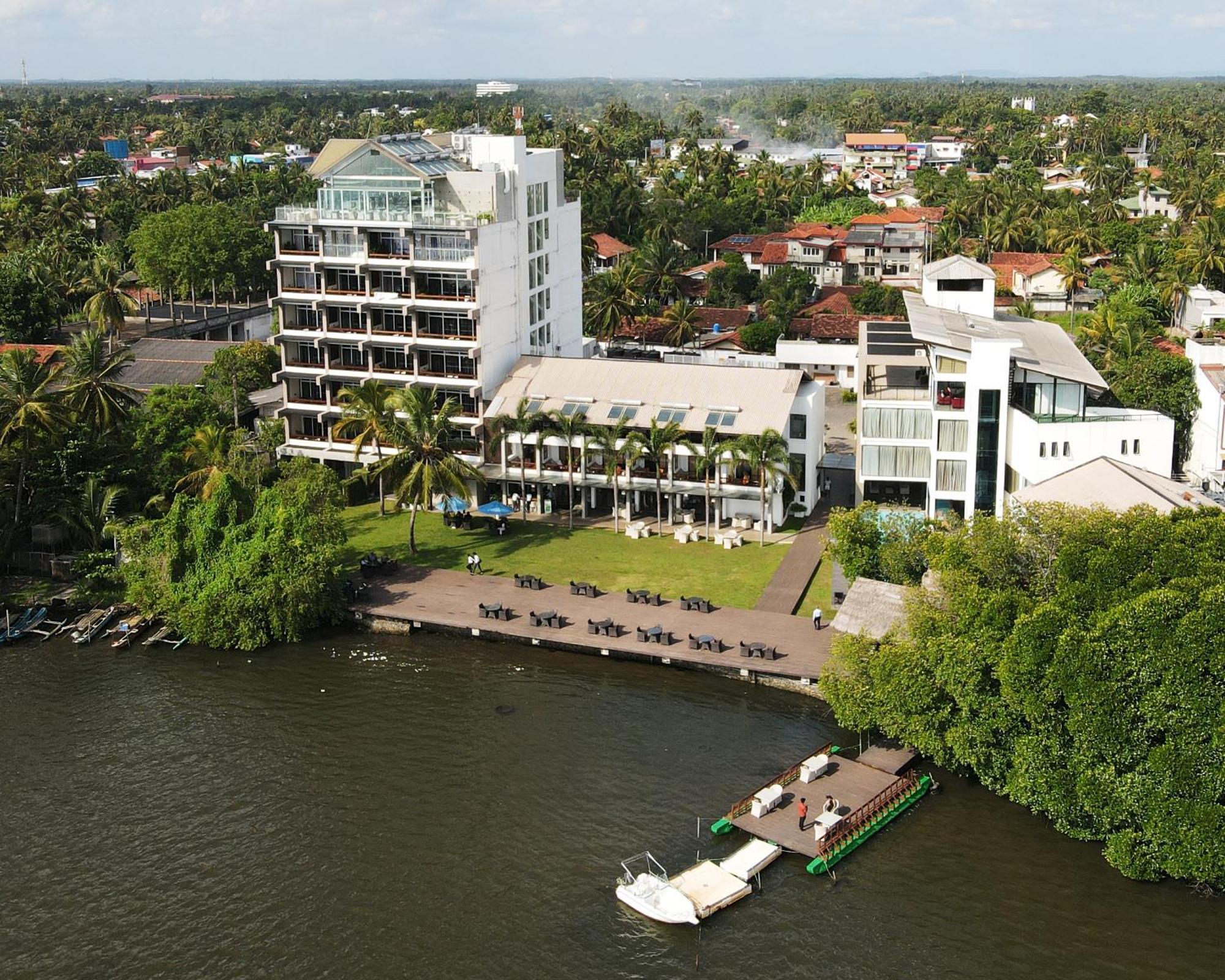 Amagi Aria Airport Transit Hotel Negombo Kültér fotó